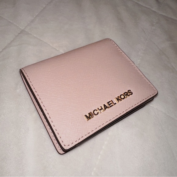 Michael Kors Pale Pink Wallet ID - Picture 3 of 8